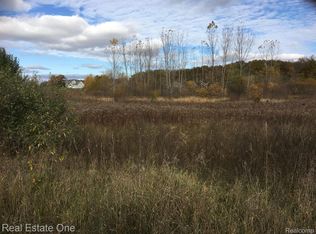 14 Single Tree Cir, Dryden, MI 48428