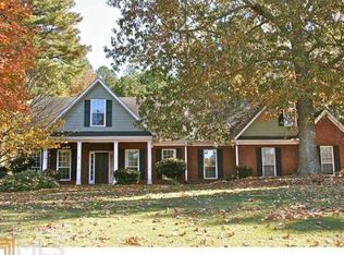 140 Shoreline Dr, Fayetteville, GA 30215