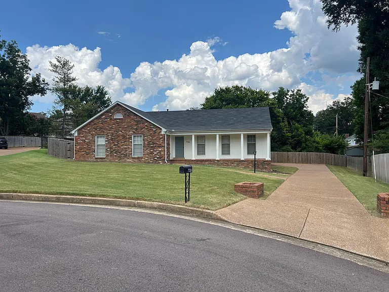 7126 Kings Castle Cv — Photo 33