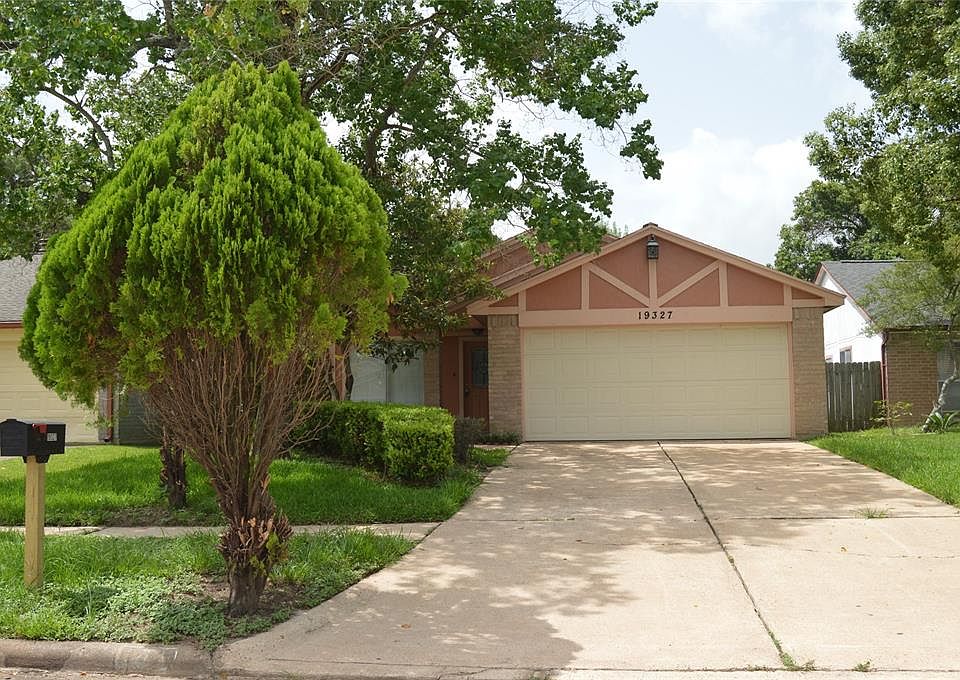 1st image of 19327 Cypress River Dr