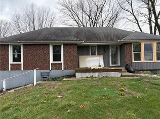 3316 S Gardner Rd, Oak Grove, MO 64075