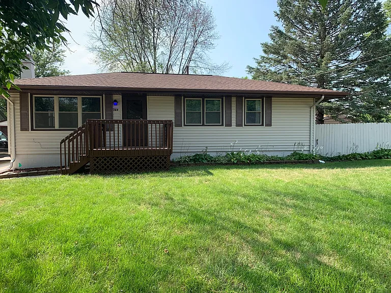 160 Waukee Ave — Photo 2