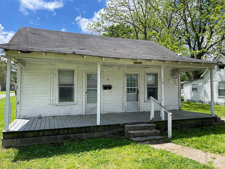 601 W Hazel St — Photo 10