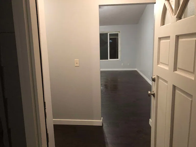 4270 Terraza Ct NE — Photo 2