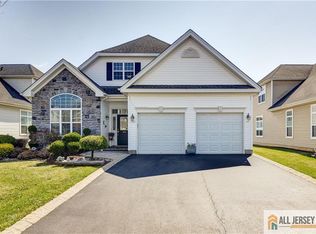 230 Diamond Spring Dr, Monroe Township, NJ 08831