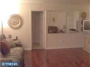 2501 S Iseminger St, Philadelphia, PA 19148