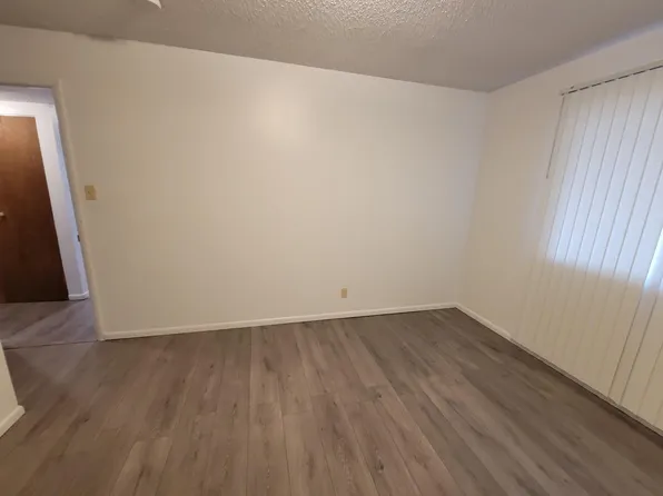 2424 Pattison Ave APT B, Cheyenne, WY 82009