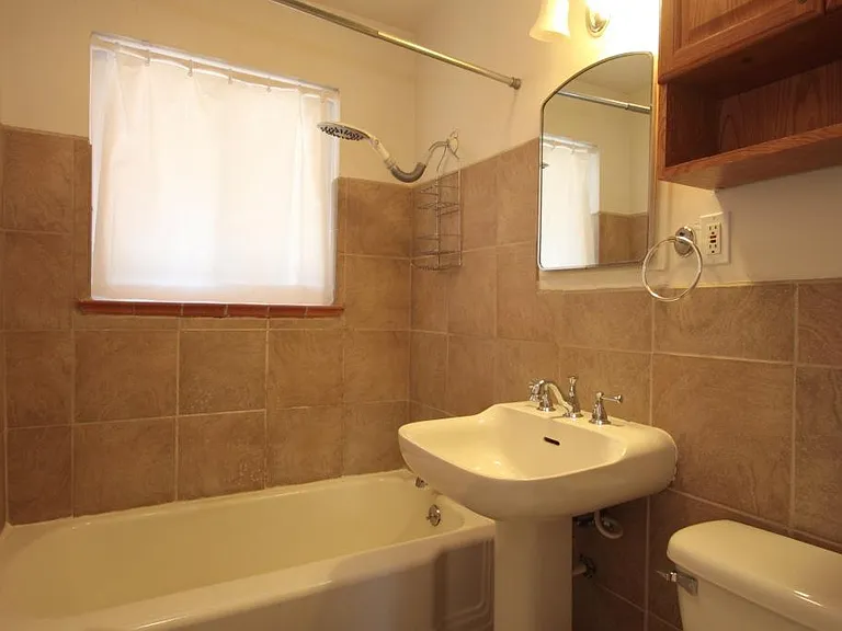2028 Meade St — Photo 17