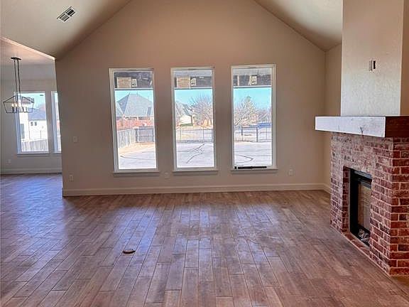 3rd image of 12708 Cobblestone Curve Rd