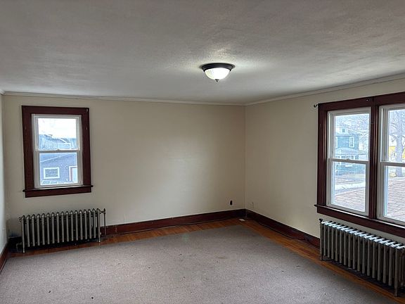 3rd image of 44 N Baldwin St Floor 2