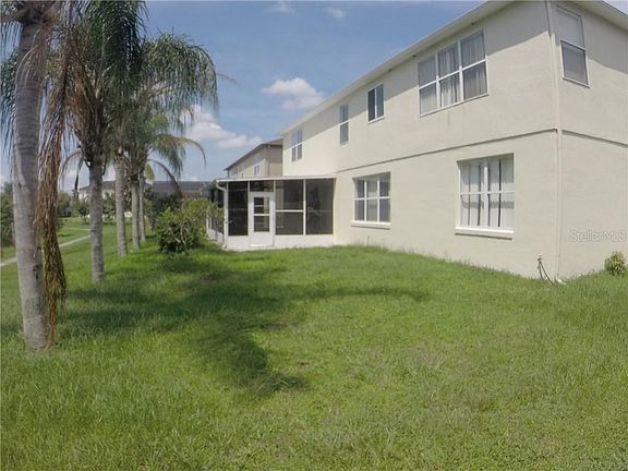 4th image of 1715 Woodlark Way