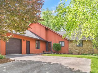 2512 E Rock Creek Dr, Bloomington, IN 47401