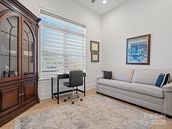 5th image of 82116 Standing Oak Dr