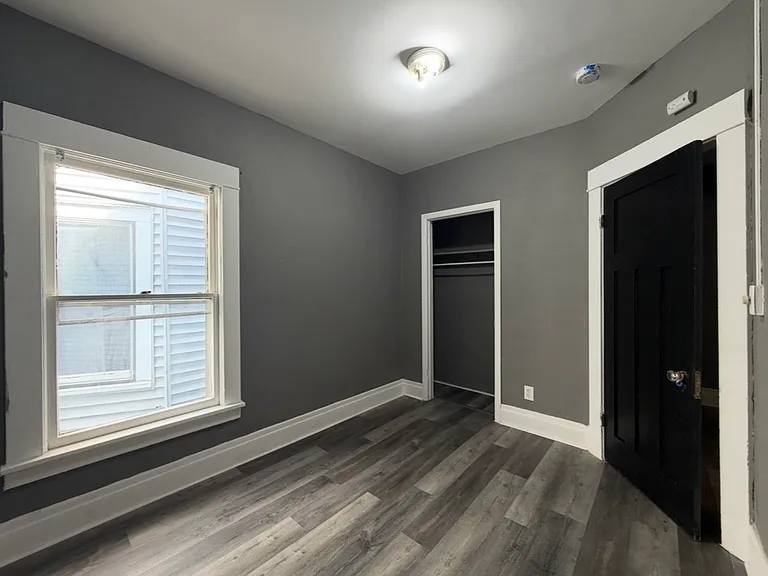 1042 Elmwood Ave #3 — Photo 5