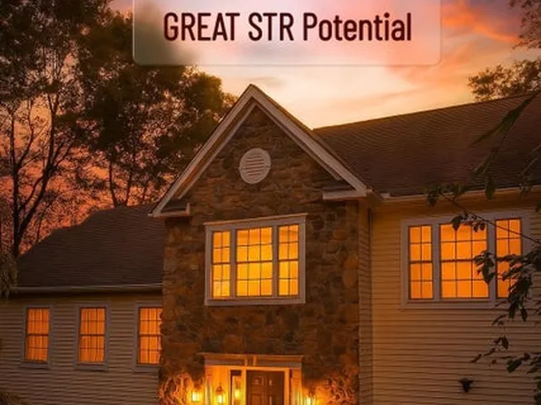 2704 Starlight Ter, Tobyhanna, PA 18466