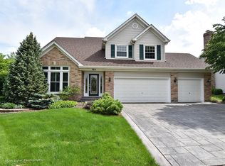 764 Lewis Rd, Geneva, IL 60134