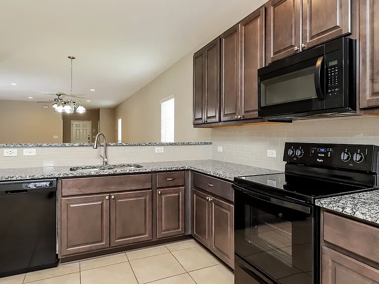 2452 Ranger Pass — Photo 7