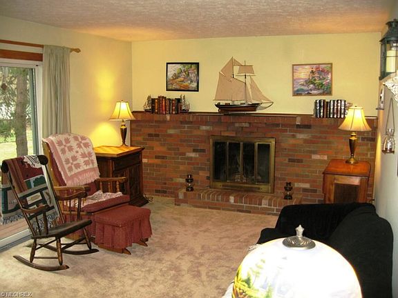 2nd image of 469 Farr Ave