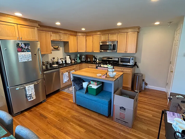 435 Windsor St #1 — Photo 1