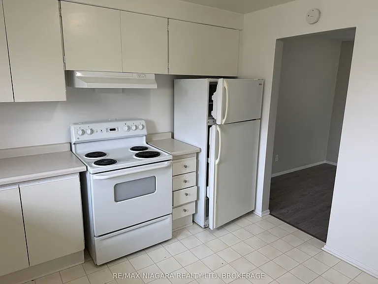 21 Woodlawn Rd #1 — Photo 3