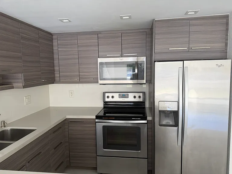 6940 Miami Gardens Dr #1-126 — Photo 14