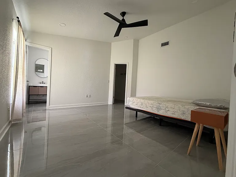 718 Reflections Dr — Photo 5