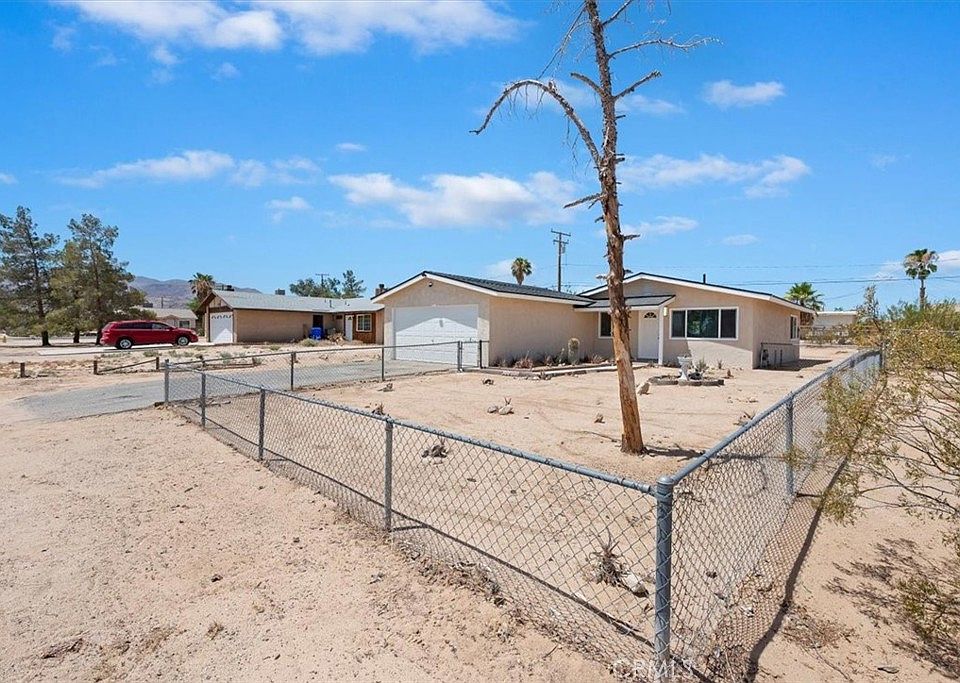 1st image of 5566 Daisy Ave