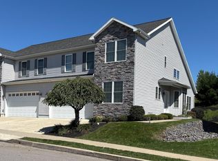 63 Grandview Dr, Pittston, PA 18640