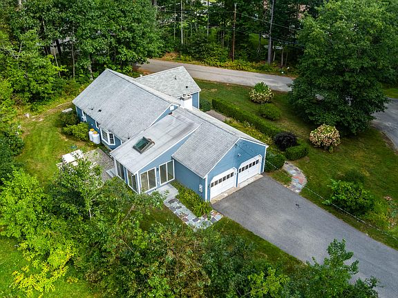 3rd image of 34 Penwood Drive