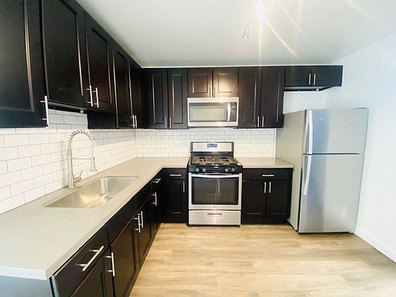 4th image of 457 W Dryden St APT I
