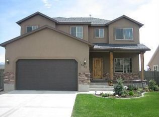 8488 Nairn Dr, Eagle Mountain, UT 84005