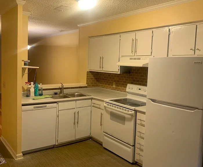 7 Canterbury Ct — Photo 27