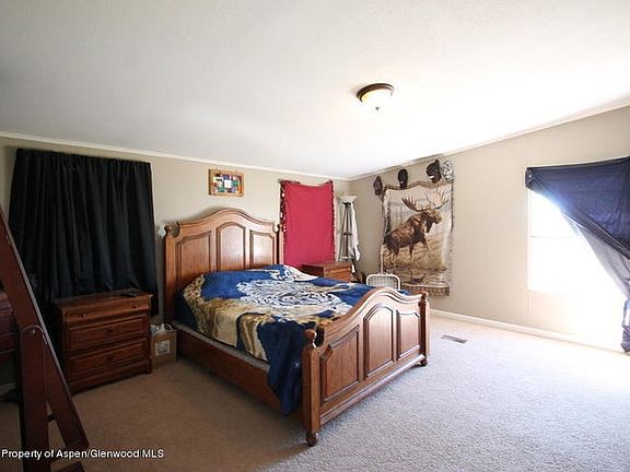 3rd image of 120 Linda Vista Rd