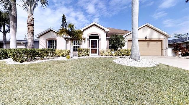 1st image of 909 SW 52nd St