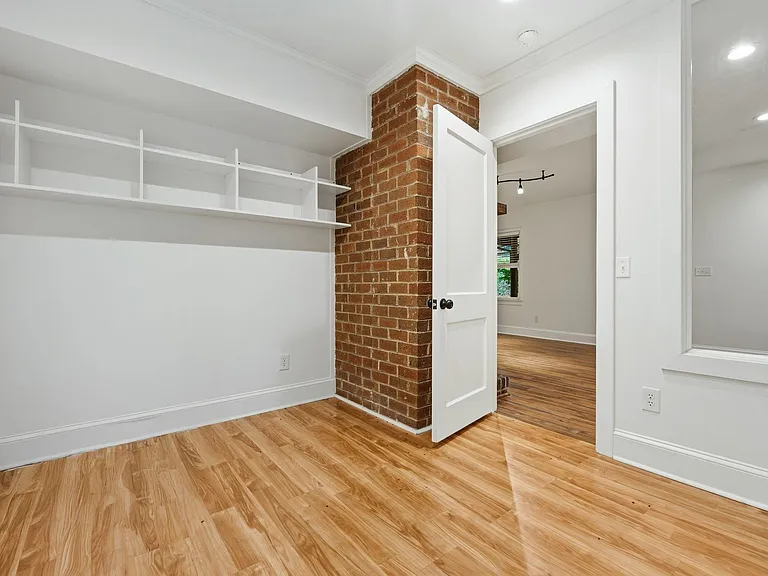 126 Weaver Rd — Photo 18