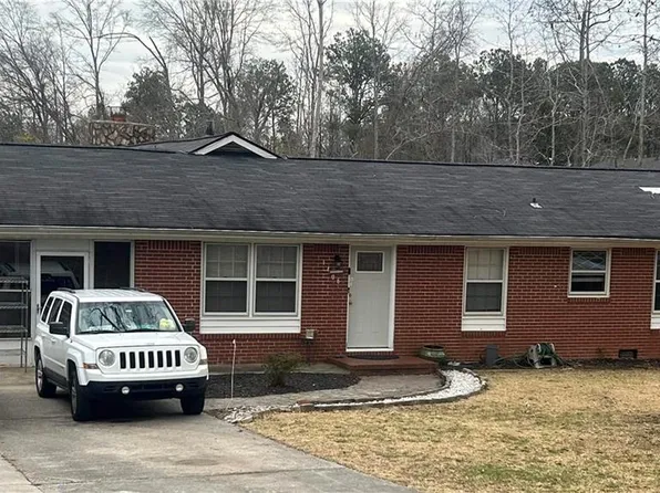 1406 Canterbury Rd, Griffin, GA 30223