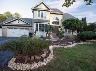 32 Oakland Rd, Old Bridge, NJ 08857