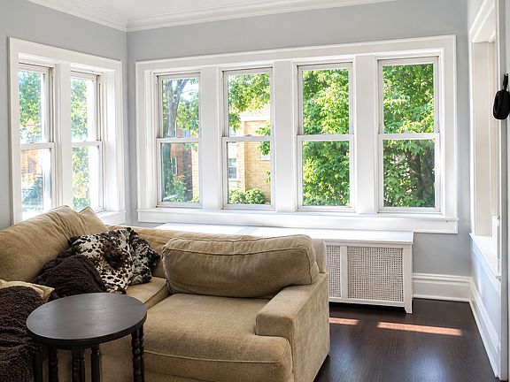 3rd image of 4141 W Barry Ave