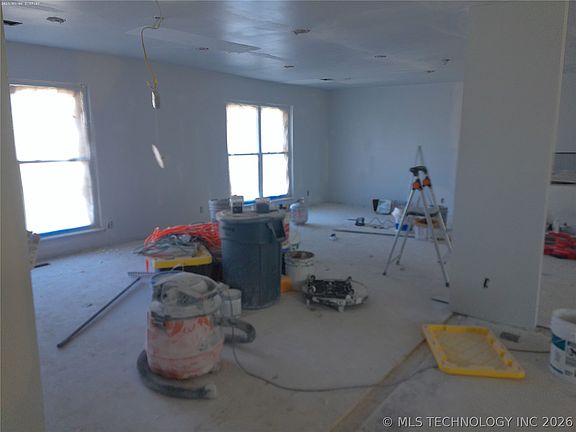 3rd image of 101 W G St