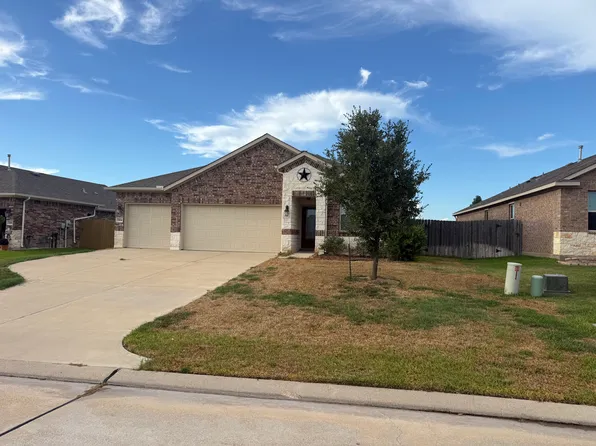 7414 Saint Andrews Dr, Navasota, TX 77868