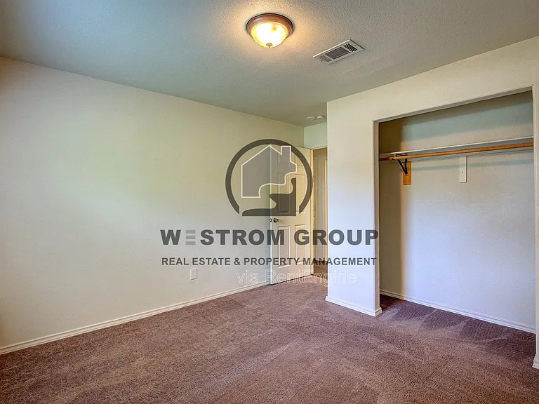 6709 Mabell St — Photo 23