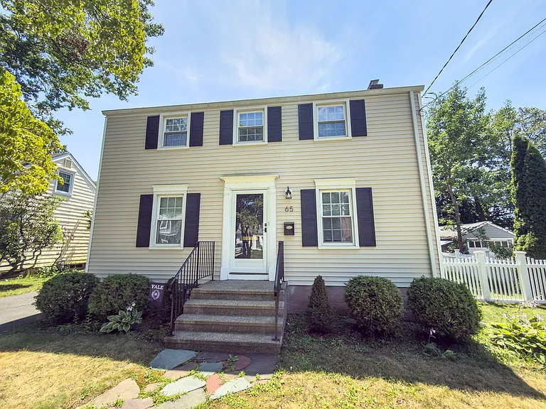 65 Buell St — Photo 1