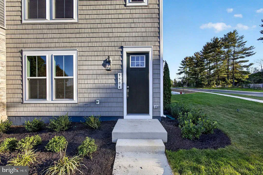 4 bed, 3.5 bath, 2008 sqft, $2,895 — Photo 4