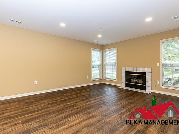 3rd image of 28323 Carlton Way Dr