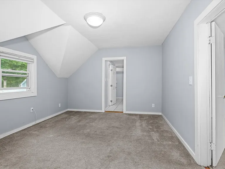 150 Malvern Rd #2 — Photo 6