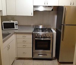 5th image of 510 Throop Ave