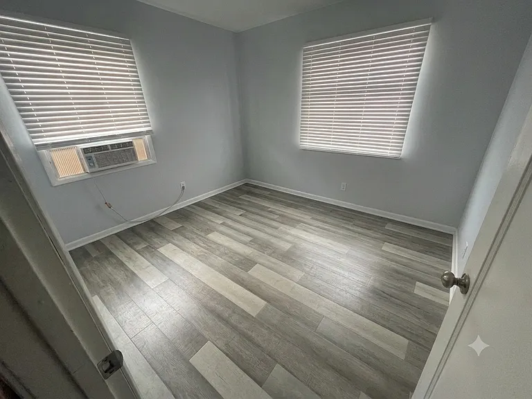 26454 Jane Ave — Photo 8