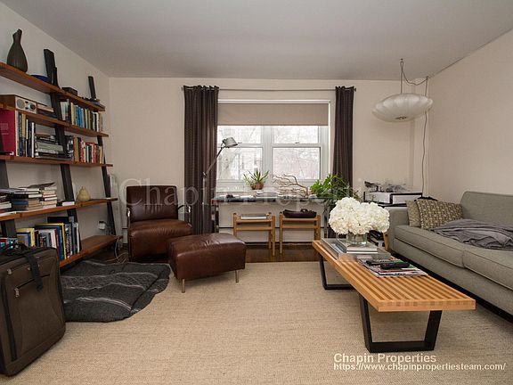 4th image of 79 Chestnut St APT 2
