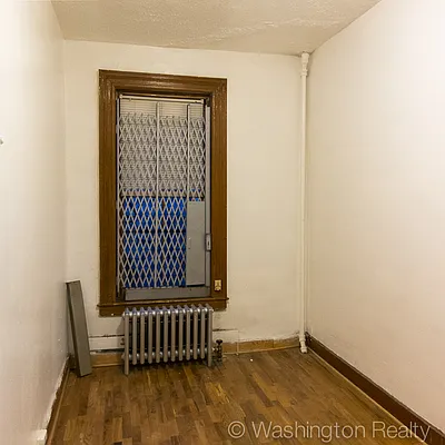 Rented by Washington Realty Corp. | media 12