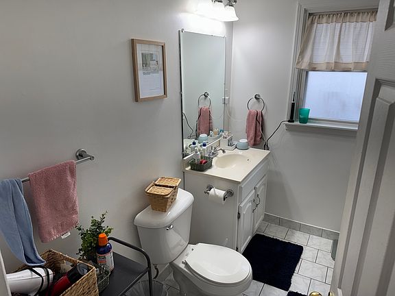 5th image of 35 Deland Park A